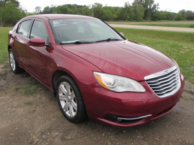  Salvage Chrysler 200